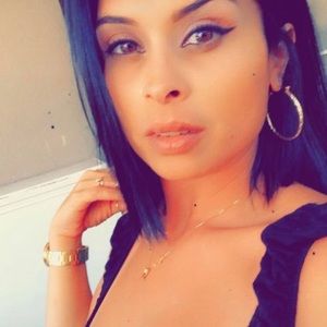 Meet your Posher, Myriam